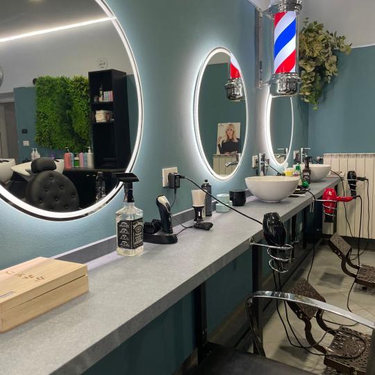 Elios Parrucchieri 01